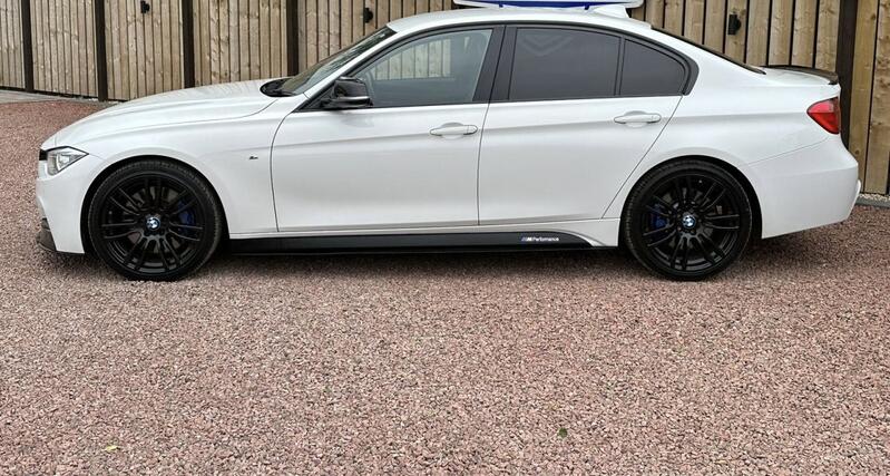 BMW 3 SERIES