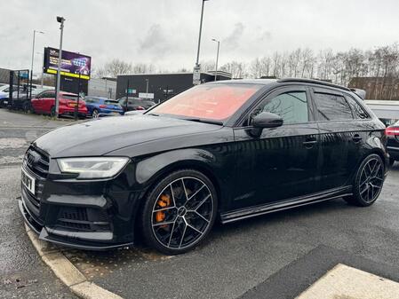 AUDI S3 2.0 TFSI Black Edition