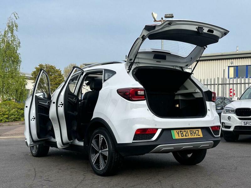 MG ZS