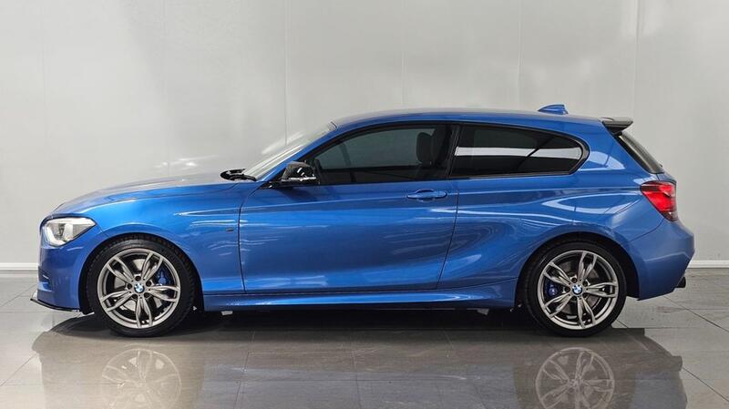 BMW 1 SERIES