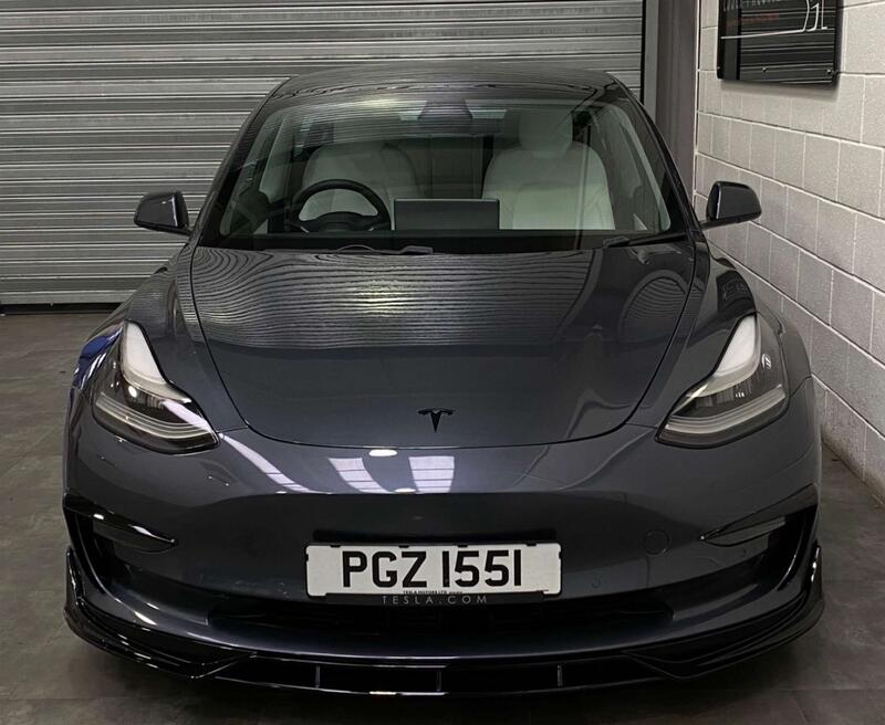 TESLA MODEL 3