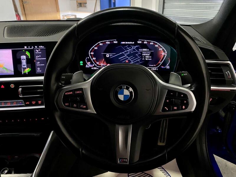 BMW 3 SERIES