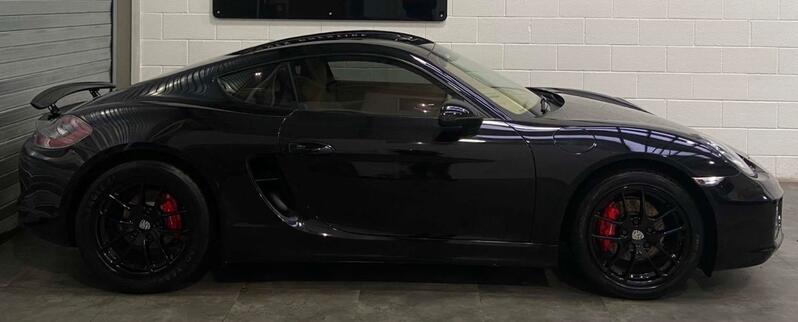 PORSCHE CAYMAN
