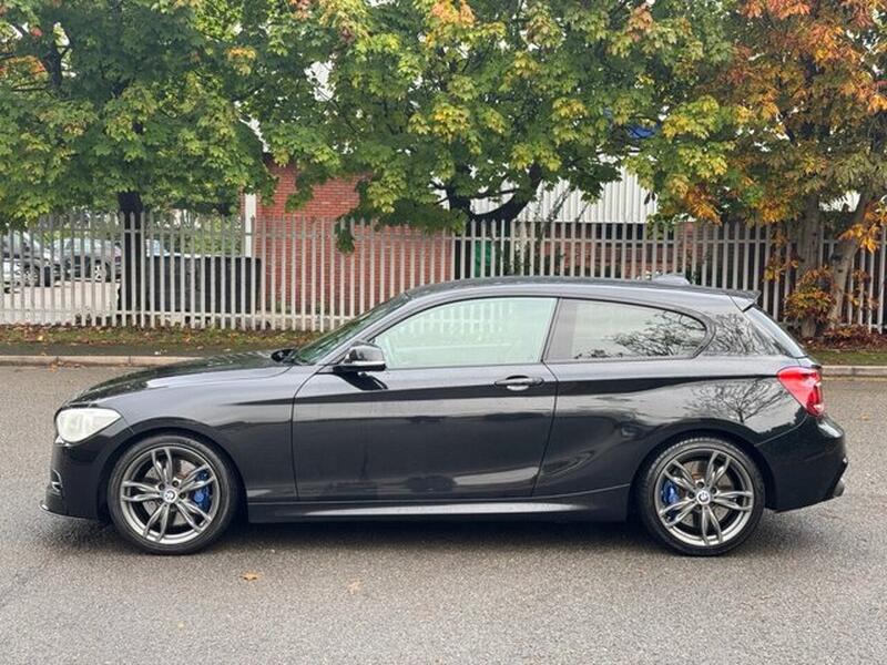 BMW 1 SERIES