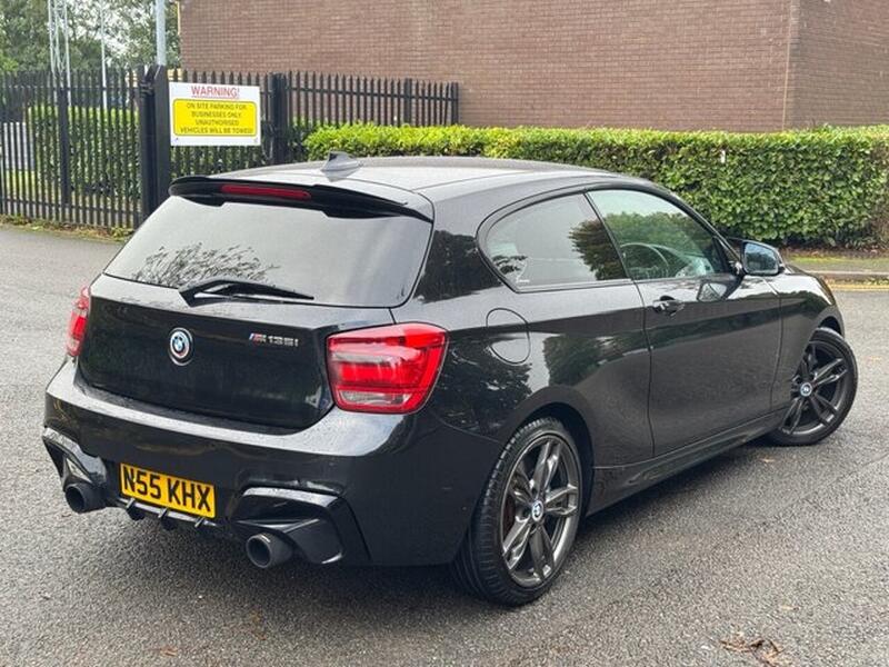 BMW 1 SERIES