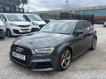 AUDI S3 2.0 TFSI Black Edition