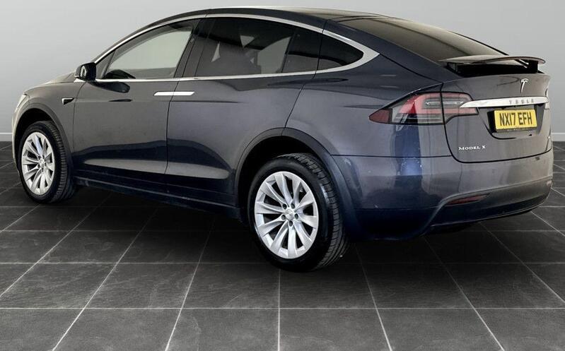 TESLA MODEL X