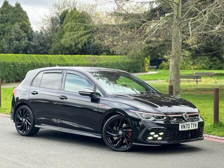 VOLKSWAGEN GOLF 2.0 TSI GTI